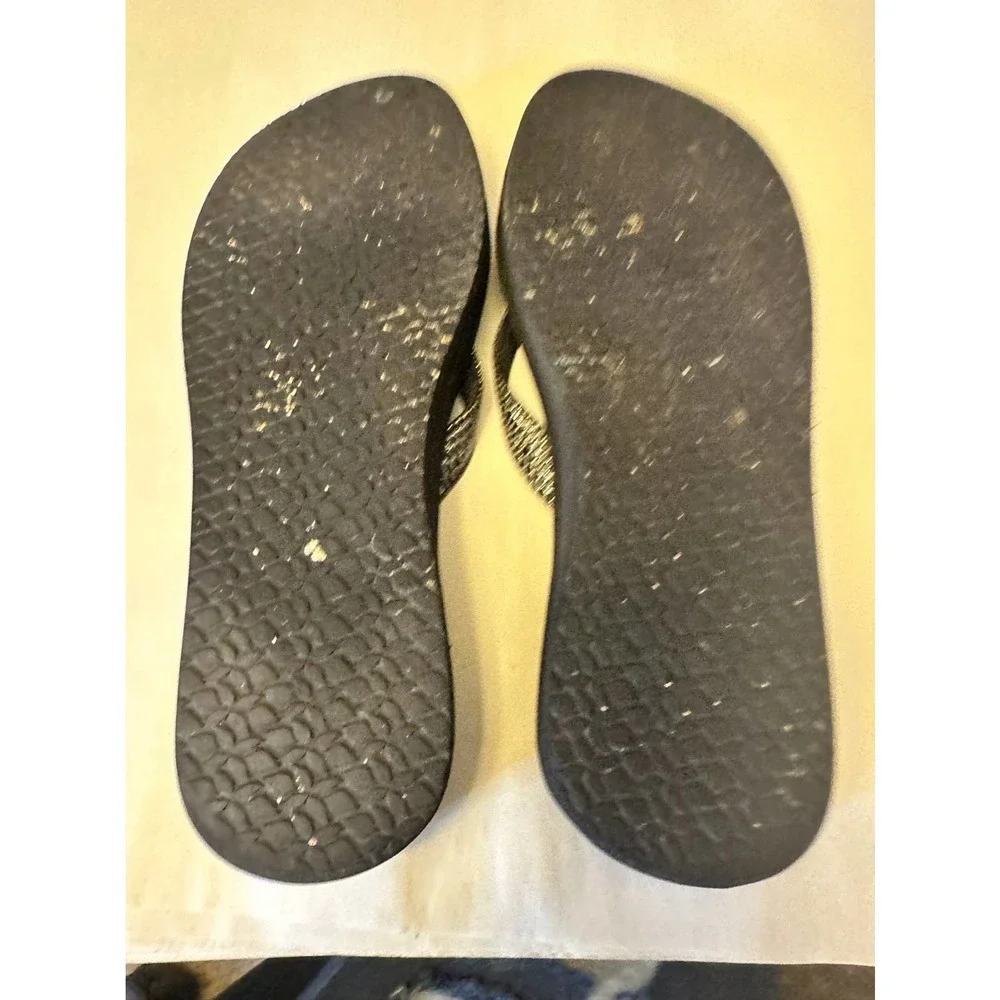Reef Cushion flip flops size 7 - Picture 4 of 5